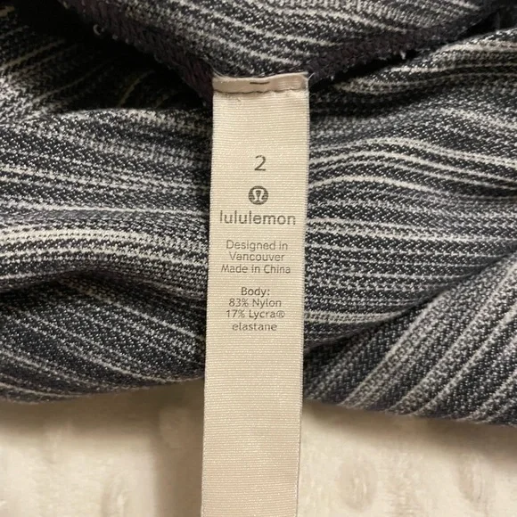Lululemon Align Cross Waist 21in inseam size 2 - Picture 5 of 8